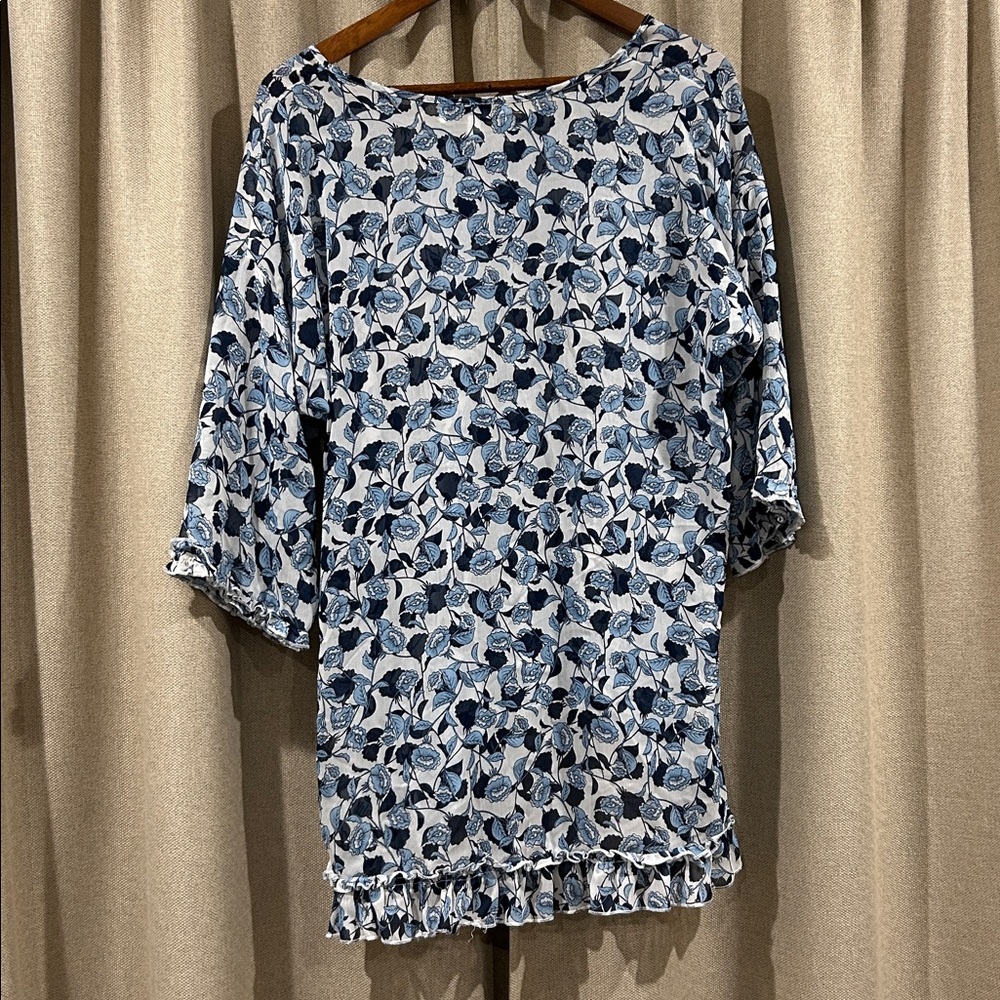 High-Low Blouse - Picture 2 of 3